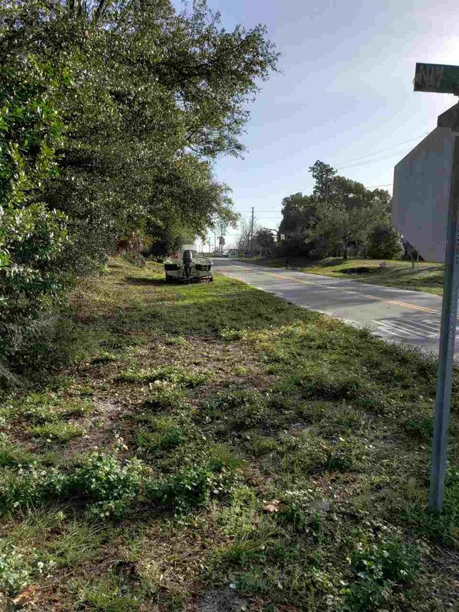 W 9th St, Carrabelle, FL 32322 - photo 3