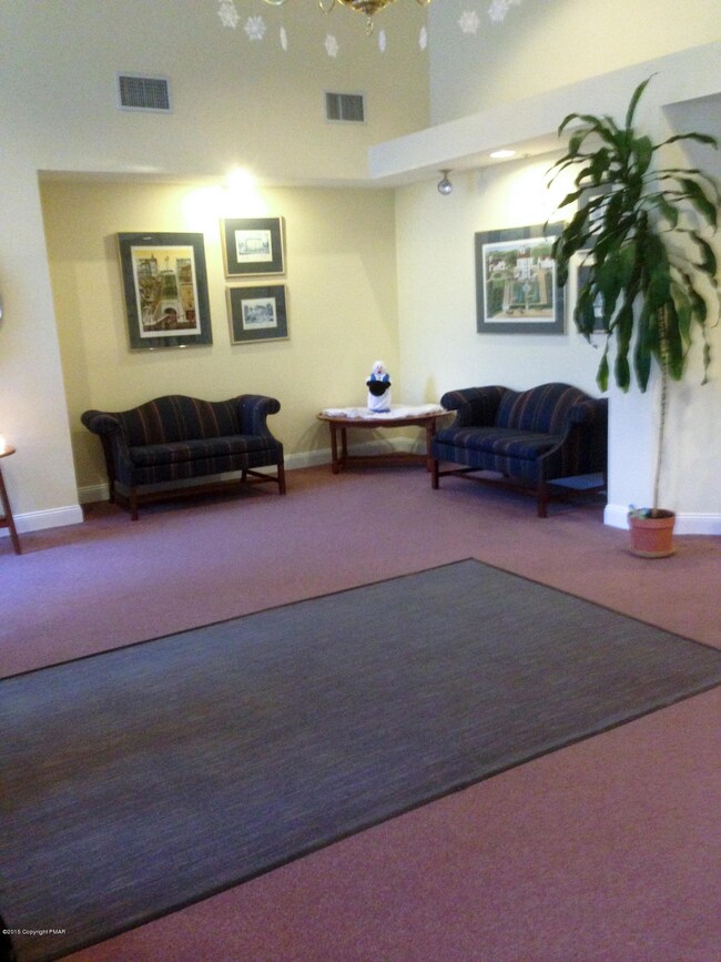 1309 Village Dr unit 1309, Stroudsburg, PA 18360 - photo 2