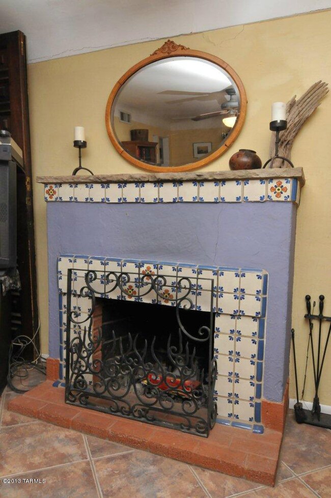 4a Fireplace detail
