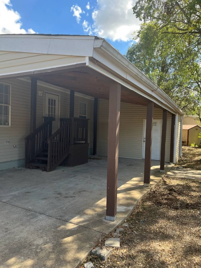 7705 Bellehaven Ct, Austin, TX 78744 - photo 3