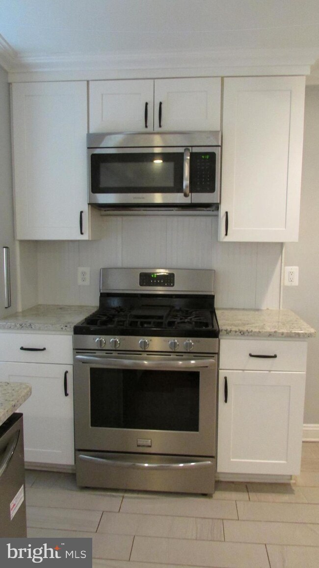 2126 Farrington Ave, Alexandria, VA 22303 - photo 6