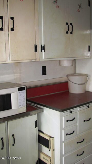 218 Old Route 402, Dingmans Ferry, PA 18328 - photo 7