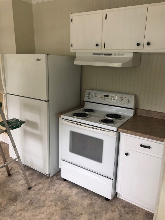 208 N Catherine St, Walhalla, SC 29691 - photo 3