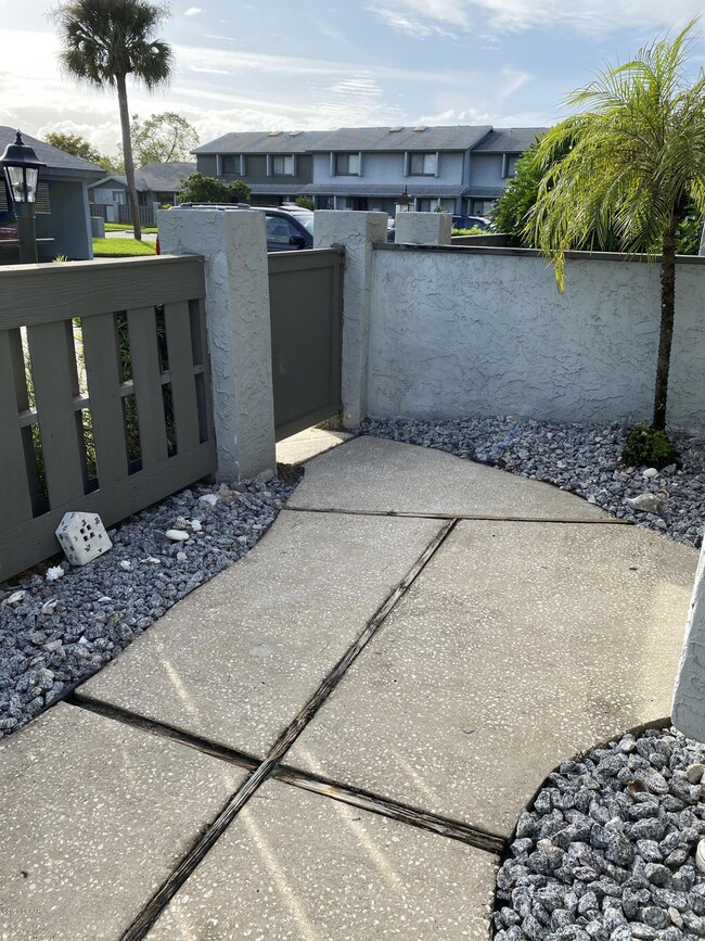 patio right