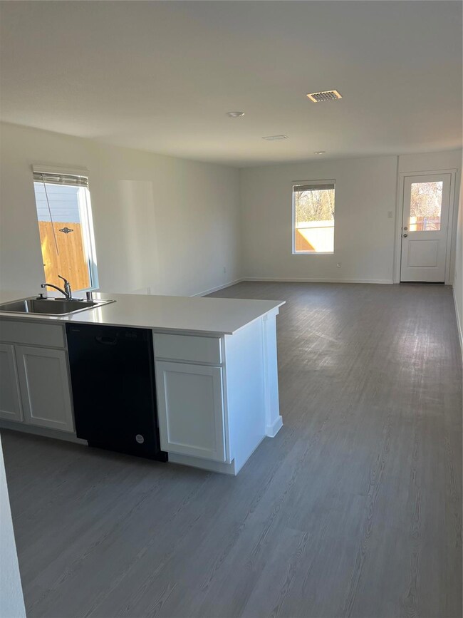 6802 Highlands St, Princeton, TX 75407 - photo 3