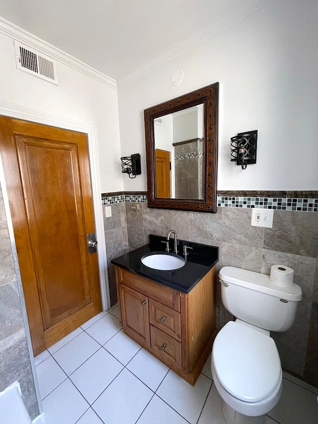 6326 N Rockwell St unit 3, Chicago, IL 60659 - photo 5