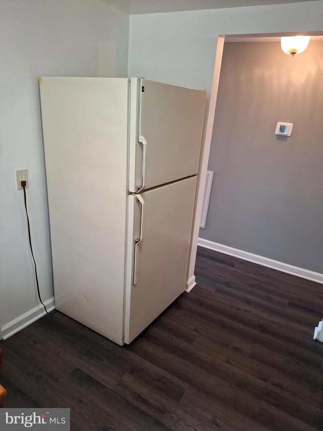 8281 Solomons Island Rd unit C, Owings, MD 20736 - photo 4