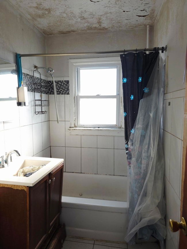 794 Porter St, Gary, IN 46406 - photo 6