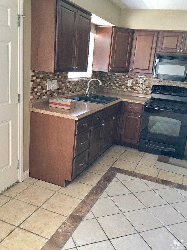 1000 N Lovekin Blvd unit 48, Blythe, CA 92225 - photo 4