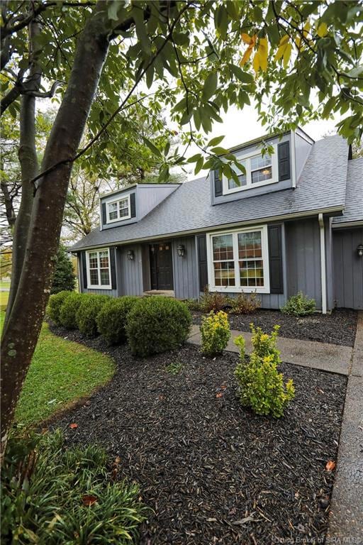 Don't be fooled by the unassuming front, there is a whole lot of house here!