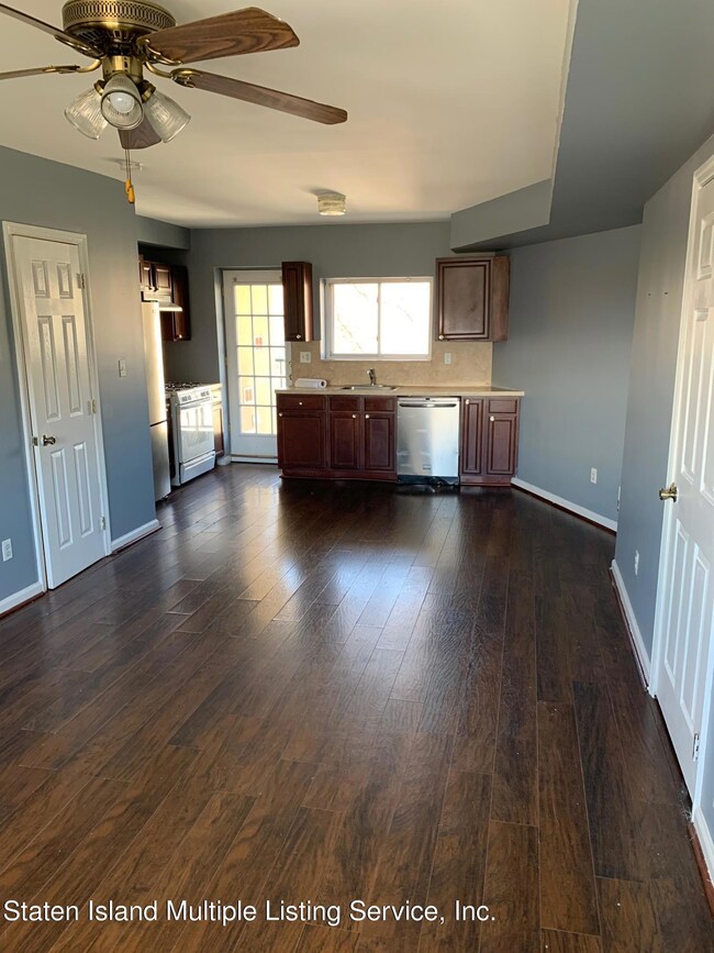 3211 Richmond Rd, Staten Island, NY 10306 - photo 6