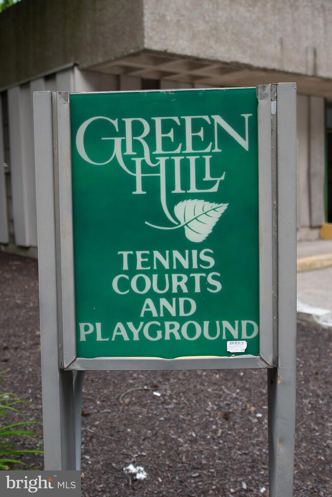 Green Hill Condominiums unit E-109, Wynnewood, PA 19096 - photo 4