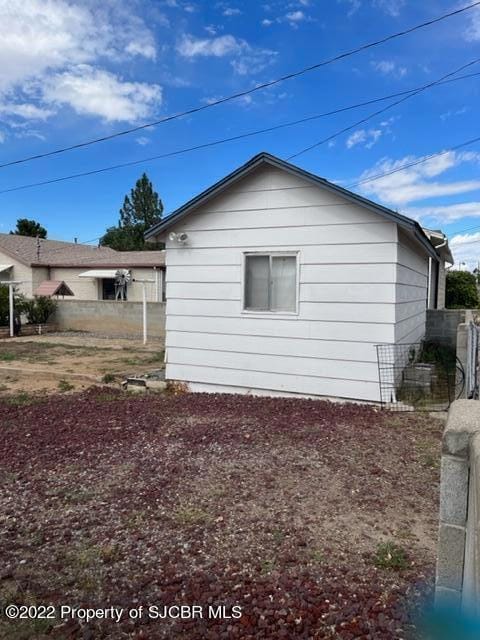 904 N. Dustin Shop in back