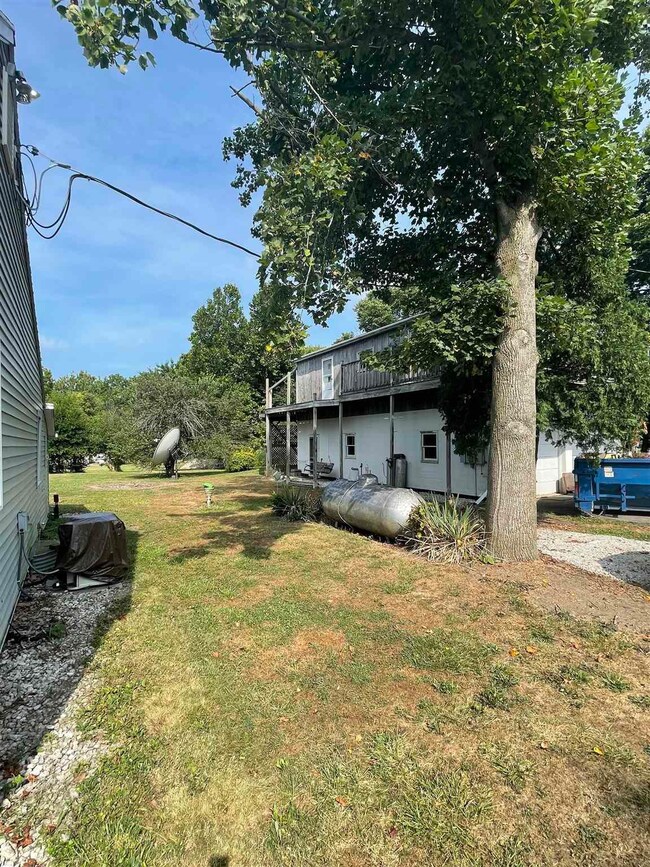 10686 Wabash St, La Fontaine, IN 46940 - photo 5