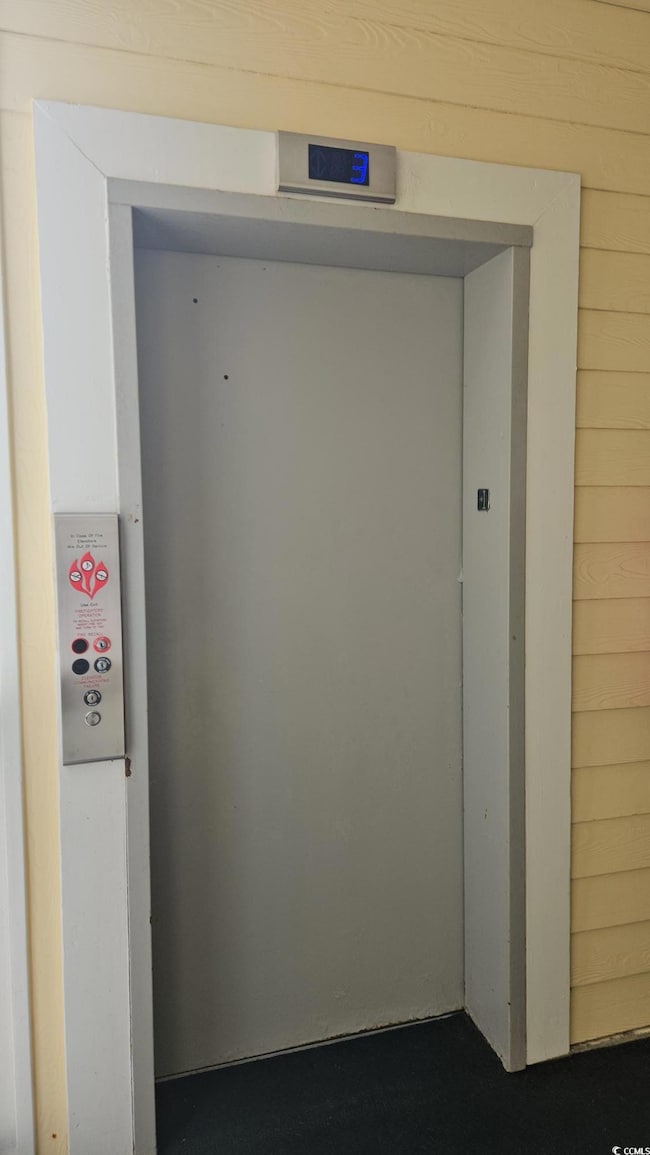 Details featuring elevator