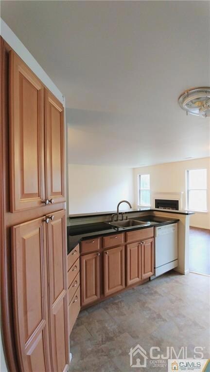 4232 Bayberry Ct unit 4232, Monmouth Junction, NJ 08852 - photo 6