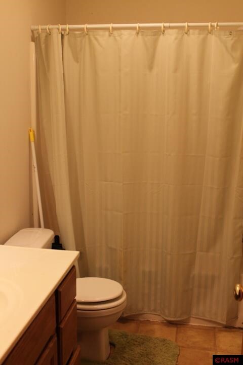 221 Maverick Dr, Mankato, MN 56001 - photo 2