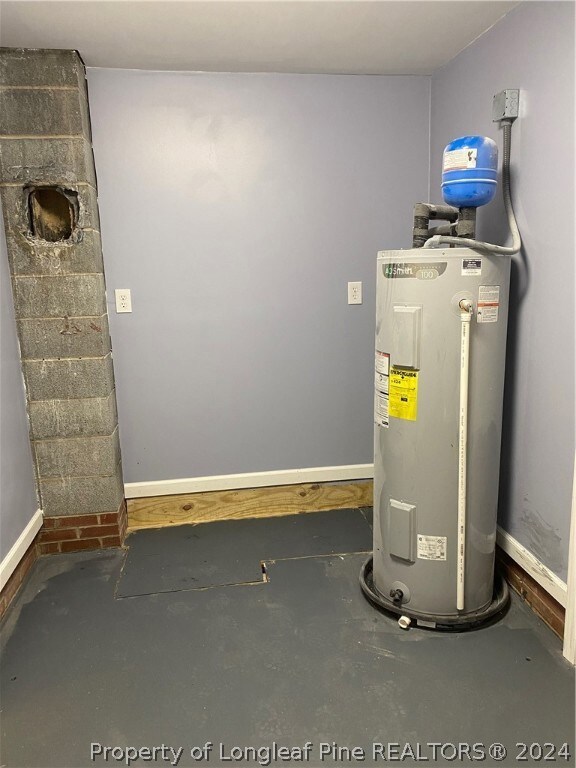 107 Starhill Ave, Fayetteville, NC 28303 - photo 5