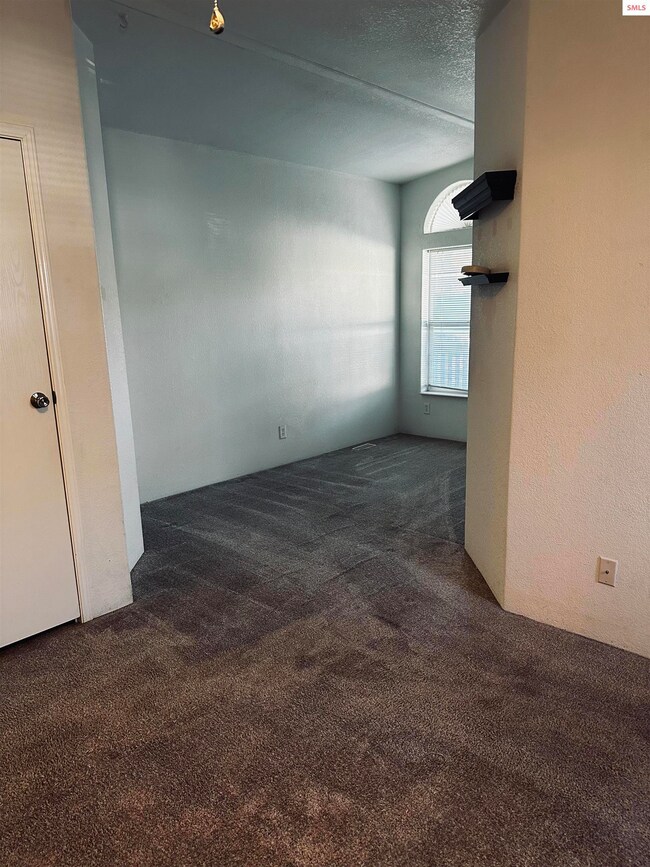 Use for an office, nursery, workout room, crafts o
