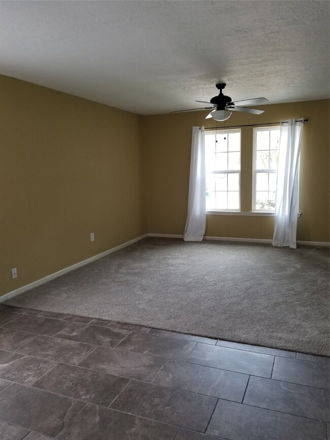 2136 Pearland Ave, Pearland, TX 77581 - photo 7