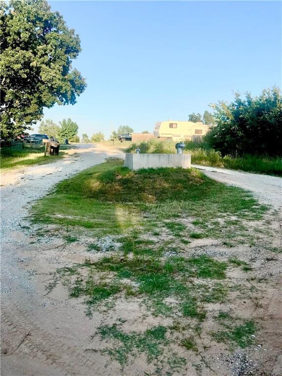 Cul-de-sac with community storm shelter