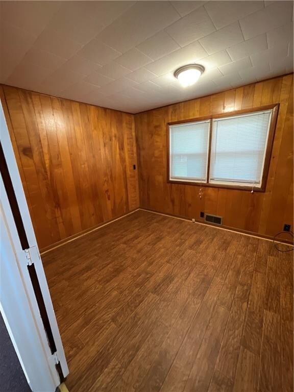 301 2nd St unit 1, Covington, IN 47932 - photo 6