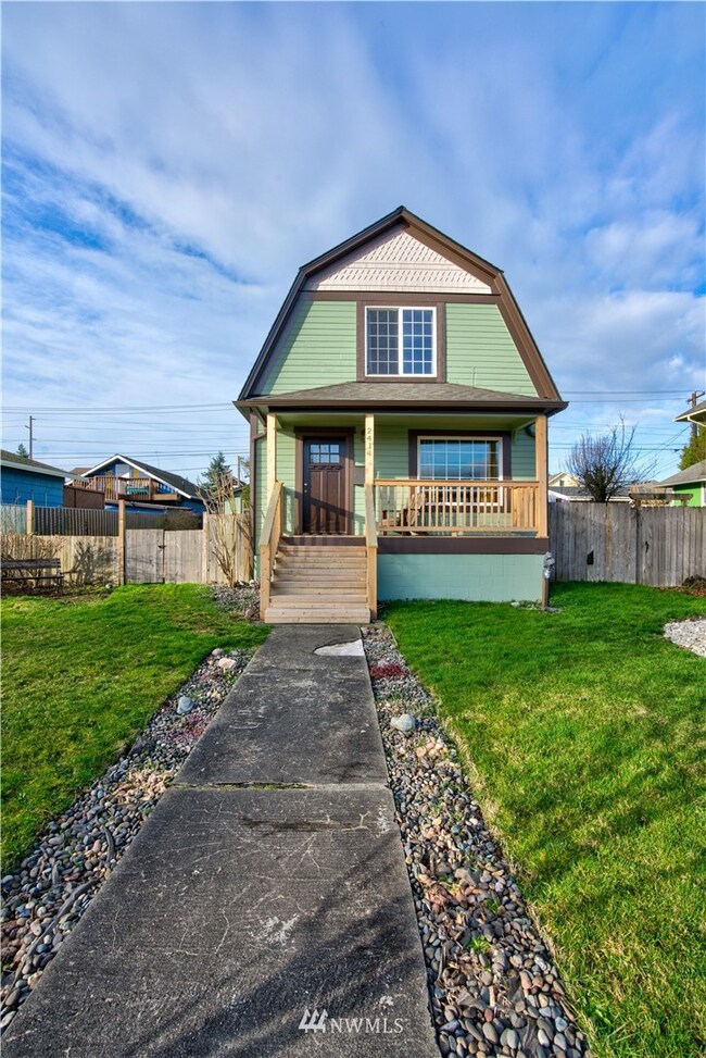 2414 Maple St, Everett, WA 98201 - photo 2