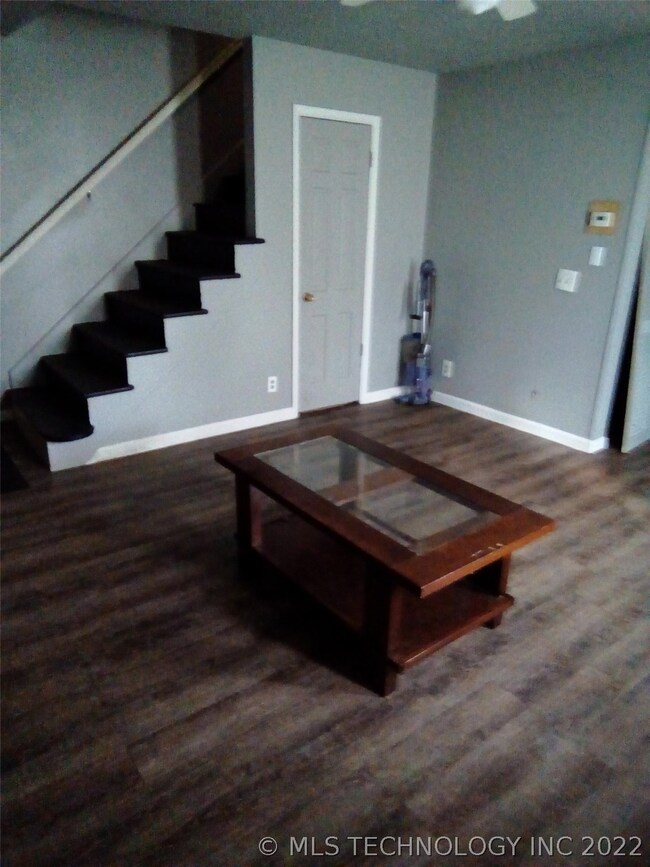 6108 S Madison Place unit A, Tulsa, OK 74136 - photo 4