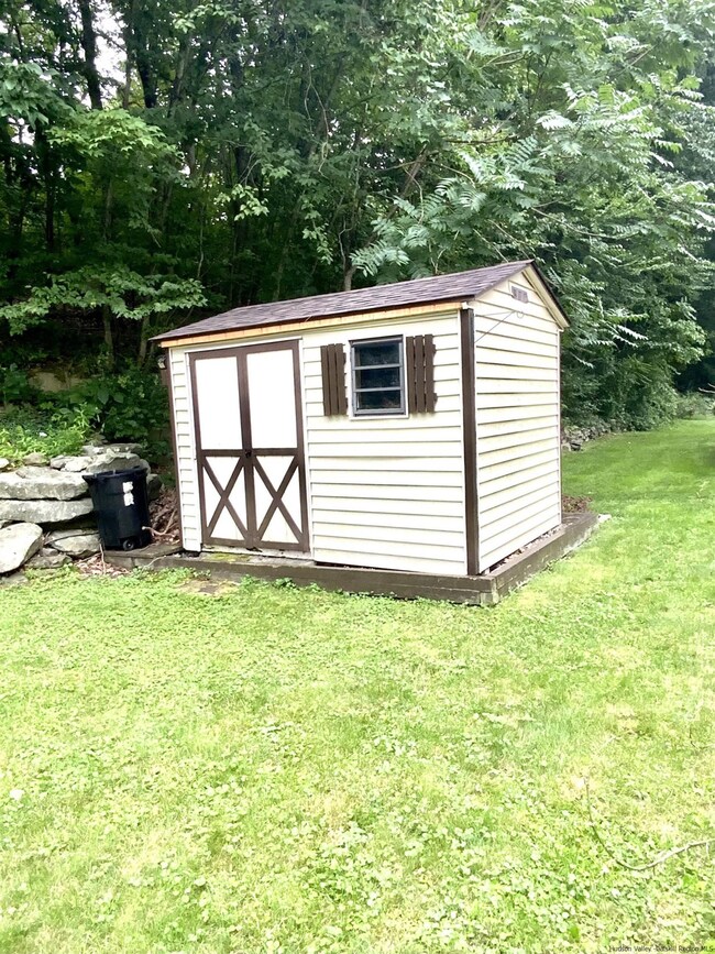 162 Sterling Place, Highland, NY 12528 - photo 5