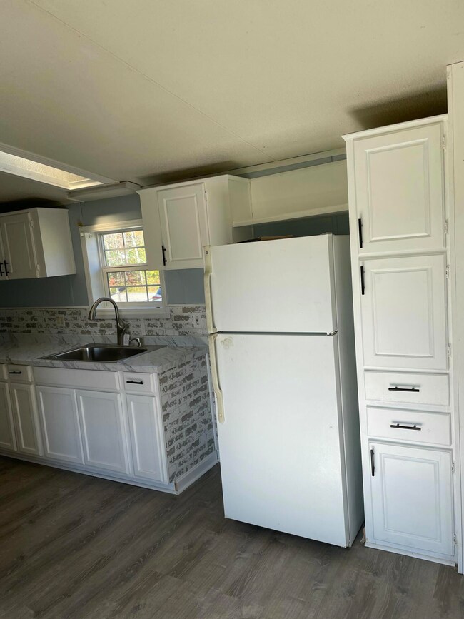 132 Fuller Rd, Hermon, ME 04401 - photo 6