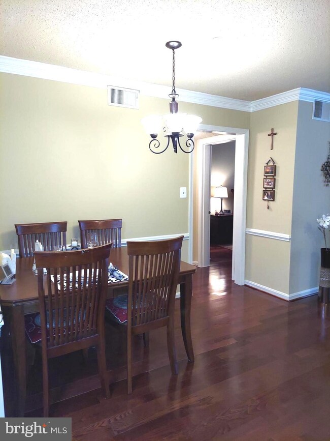 3127 Patrick Henry Dr unit 236, Falls Church, VA 22044 - photo 5