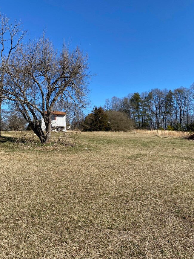 6D54EFDF-07B1-48B5-BA5D-F29ED1671D7B