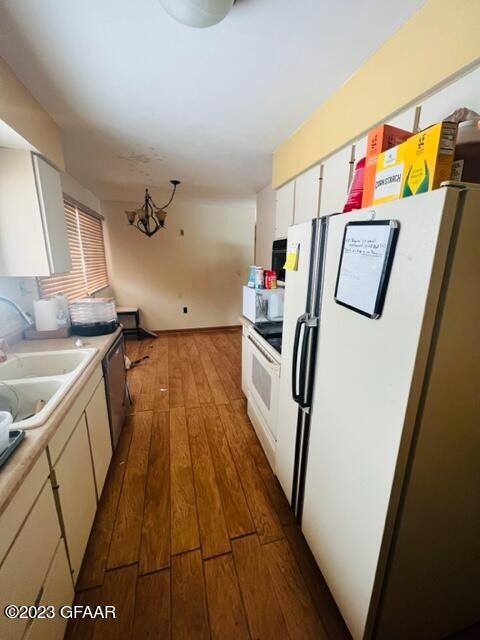 1902 S 19th St, Grand Forks, ND 58201 - photo 6