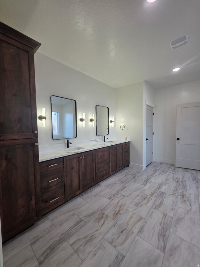 1205 W Grayhawk Loop, Roosevelt, UT 84066 - photo 7