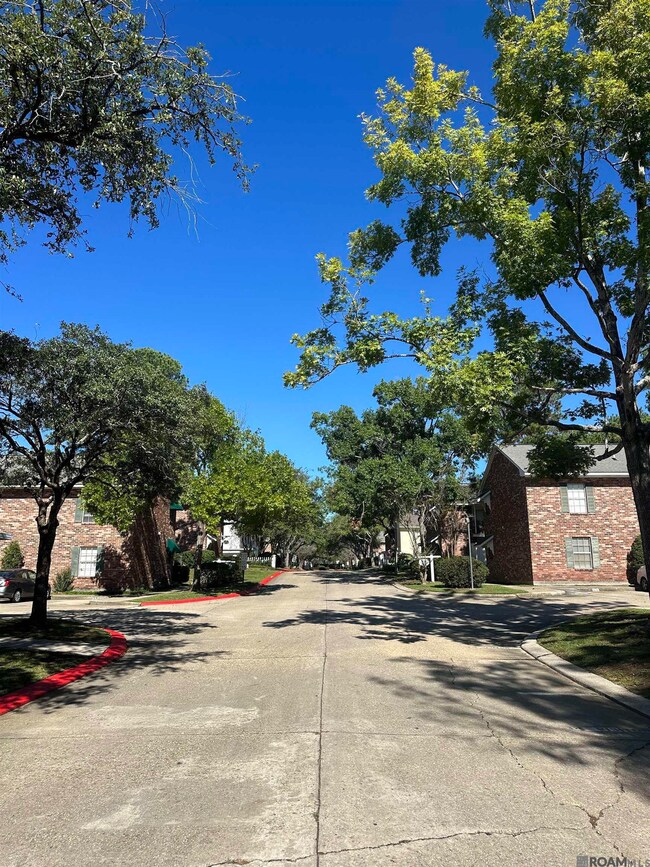 9855 Jefferson Hwy unit 9, Baton Rouge, LA 70809 - photo 3
