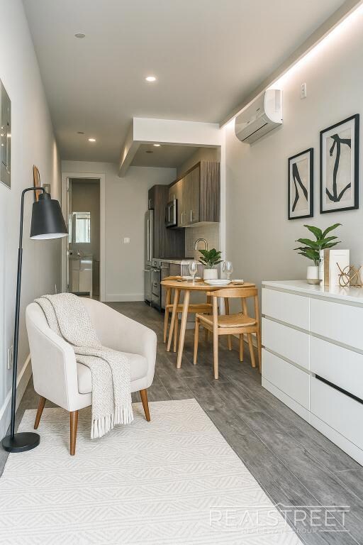 277 Linden St unit 3B, Brooklyn, NY 11237 - photo 3