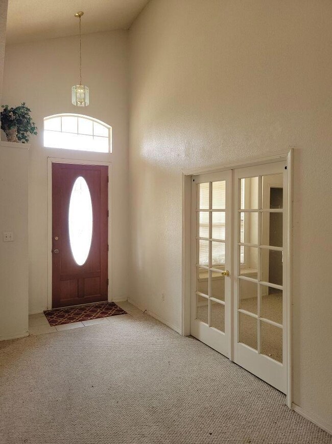 484 Jeweled Mesa Ct, Horizon City, TX 79928 - photo 4