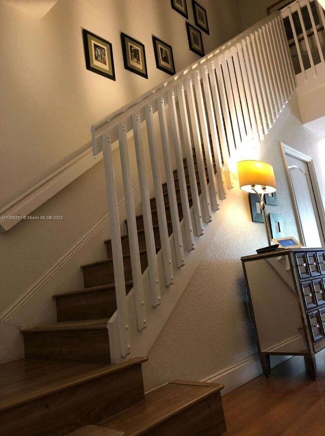 11125 NW 43rd Ln, Doral, FL 33178 - photo 4