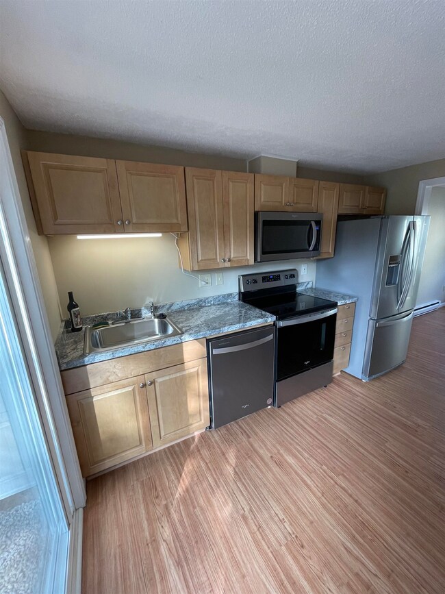 109 Elm St unit 2, Milford, NH 03055 - photo 2