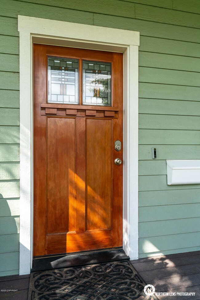 Exterior_16