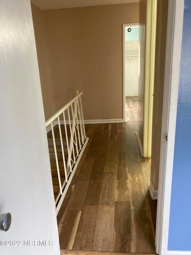 230 - Upstairs hall