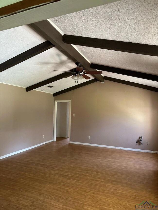 2605 Chandler St, Kilgore, TX 75662 - photo 3