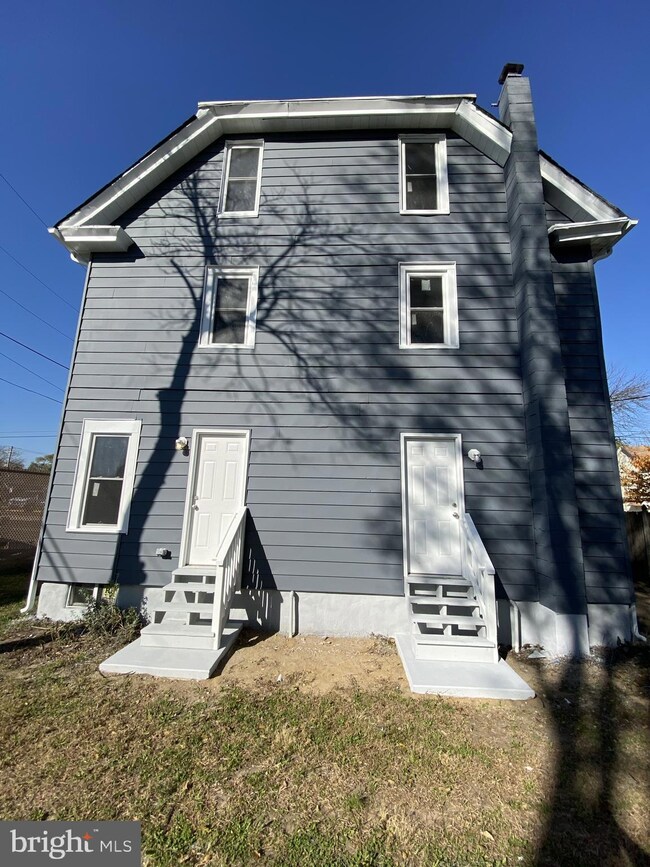 16 18 E Washington St, Paulsboro, NJ 08066 - photo 2