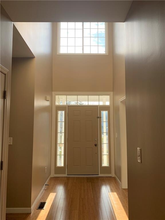 5660 Honey Locust Dr, Columbus, IN 47201 - photo 4