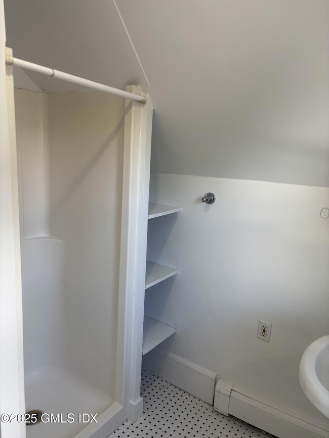 112 E Elm St unit 2, Greenwich, CT 06830 - photo 7