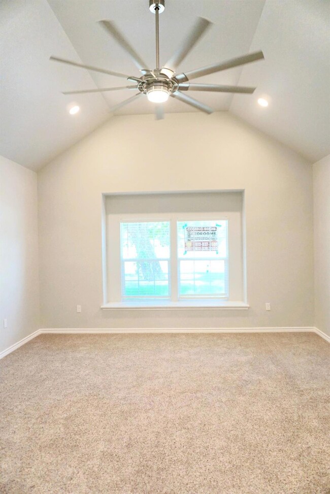 512 E 6th St, Bonham, TX 75418 - photo 5