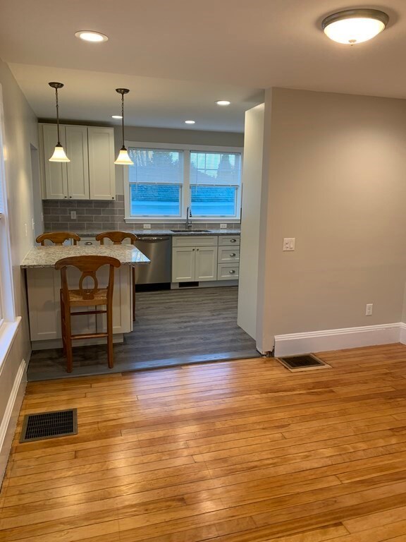 15 Hunt St unit 1, Danvers, MA 01923 - photo 5