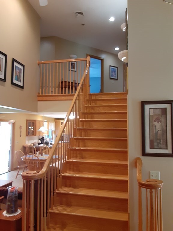 434 Moore St, Ludlow, MA 01056 - photo 3