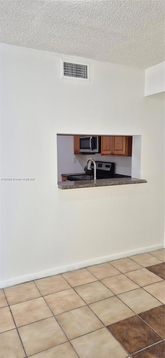 International Park unit 3142, Miami, FL 33175 - photo 6