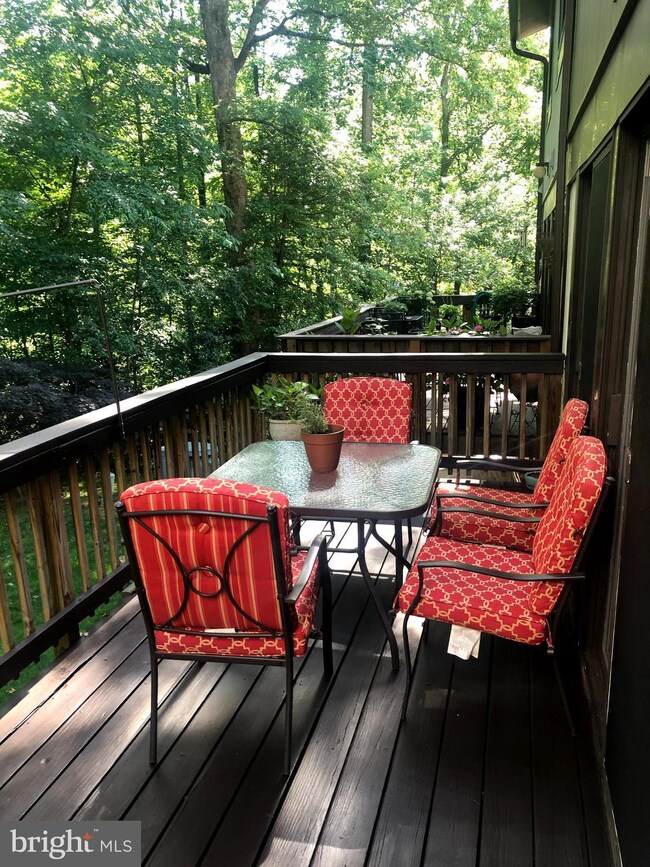 2275 Wheelwright Ct, Reston, VA 20191 - photo 6